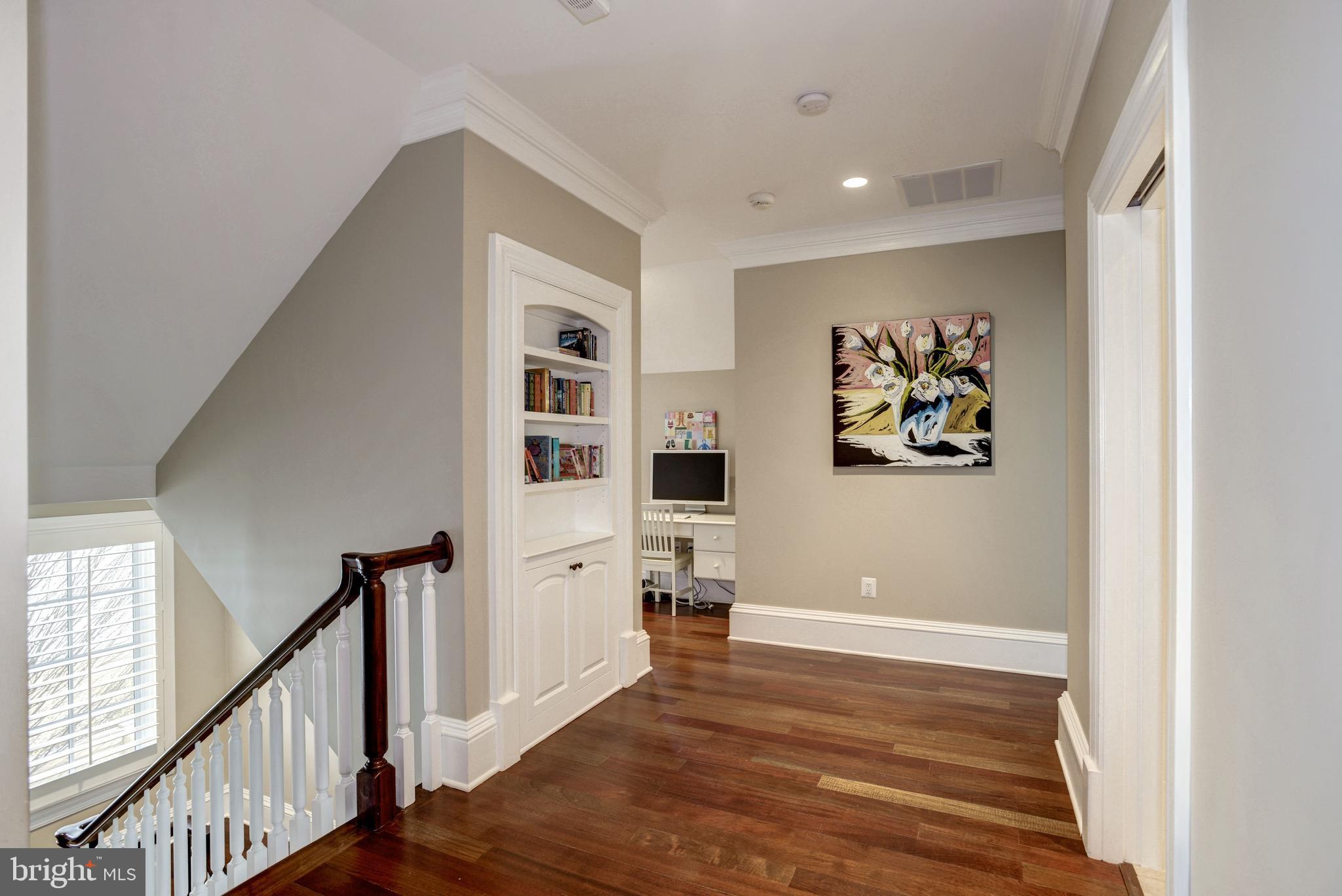 MINOR HILL - Residential