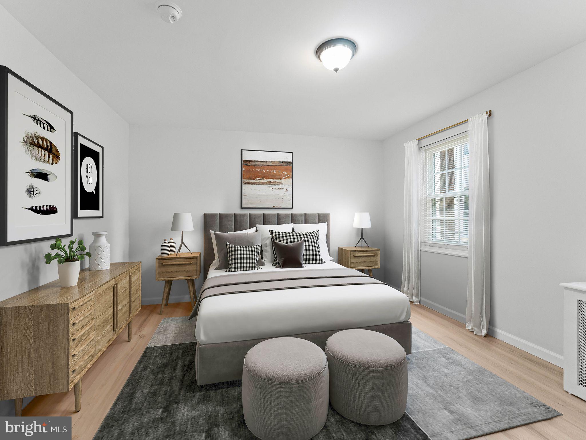 QUEEN VILLAGE - Residential