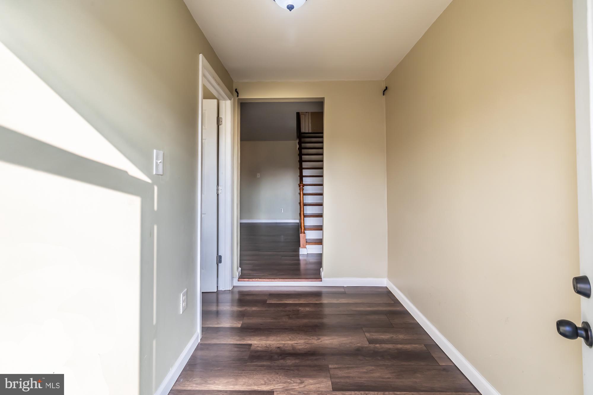 WOODS EDGE - Residential