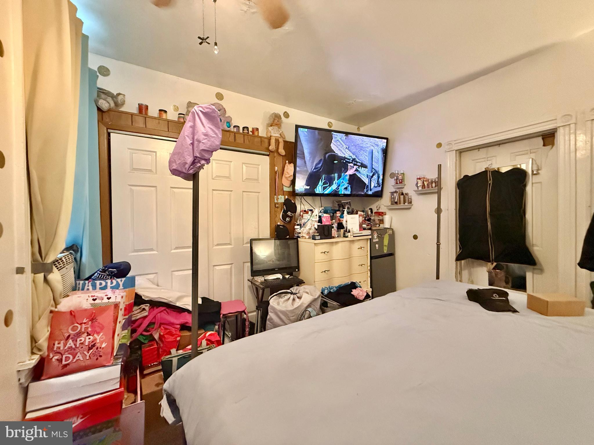 STRAWBERRY MANSION - Residential