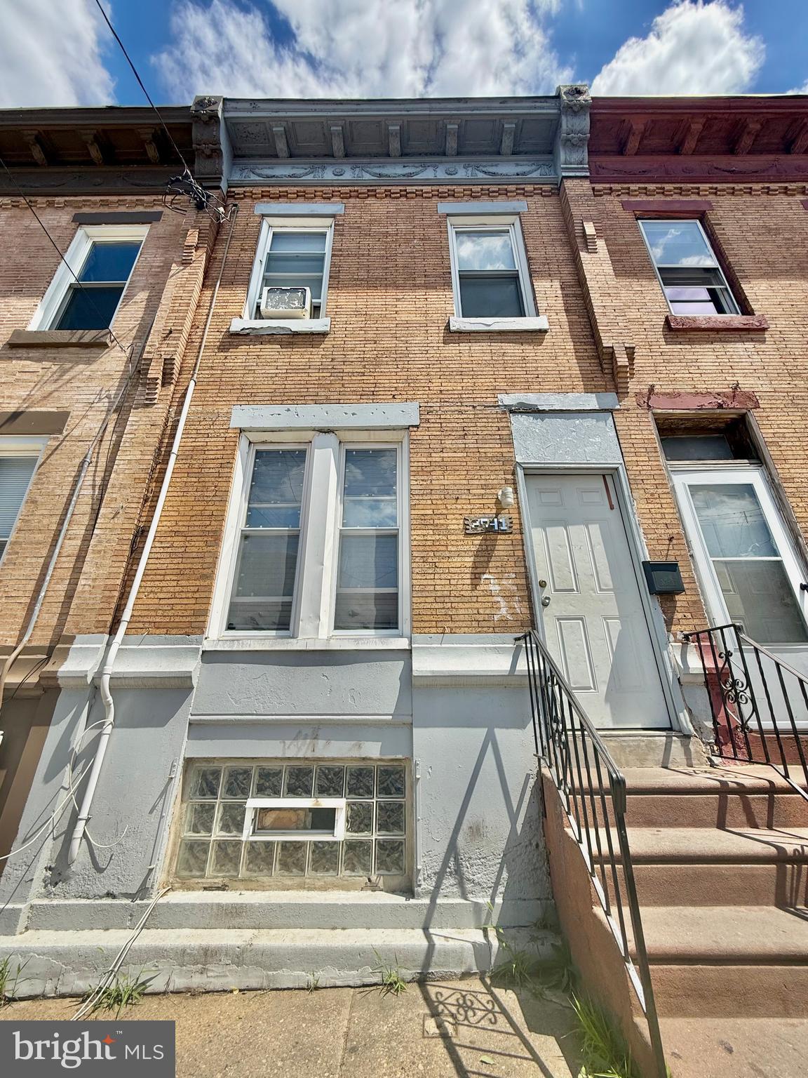 STRAWBERRY MANSION - Residential
