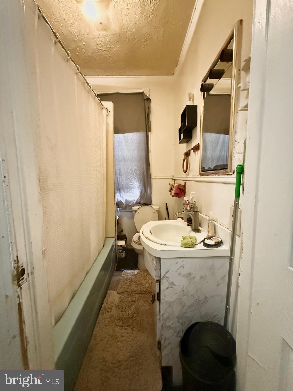 STRAWBERRY MANSION - Residential