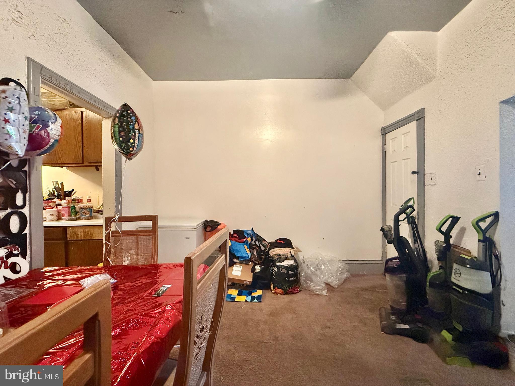 STRAWBERRY MANSION - Residential