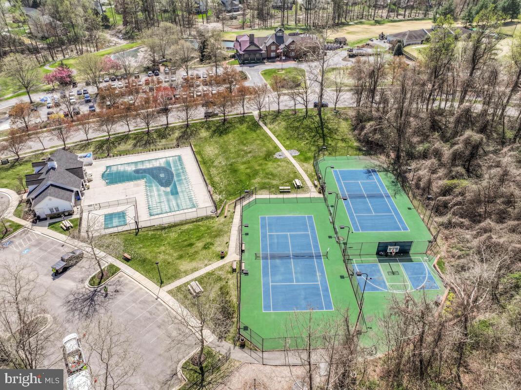 SOUTH RIVER COLONY - Residential