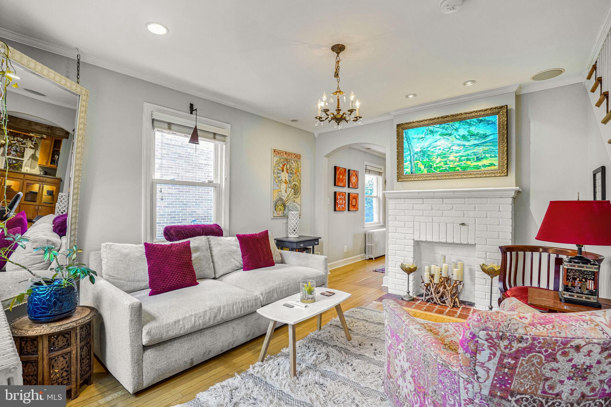 SUNNYSIDE - Residential