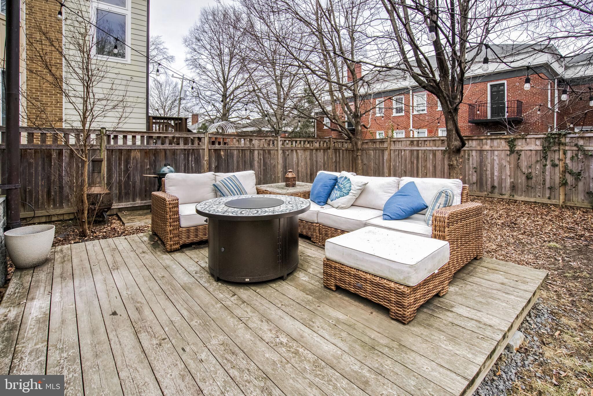 SUNNYSIDE - Residential