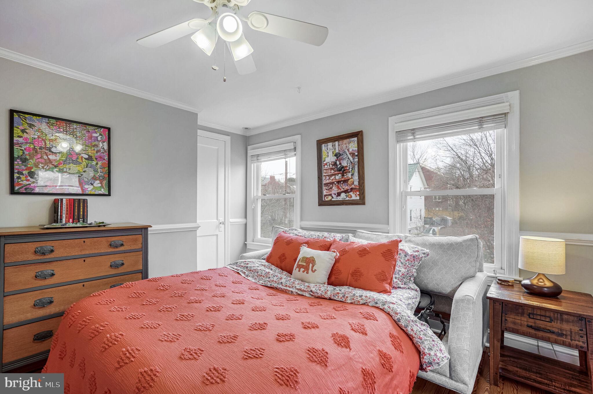 SUNNYSIDE - Residential