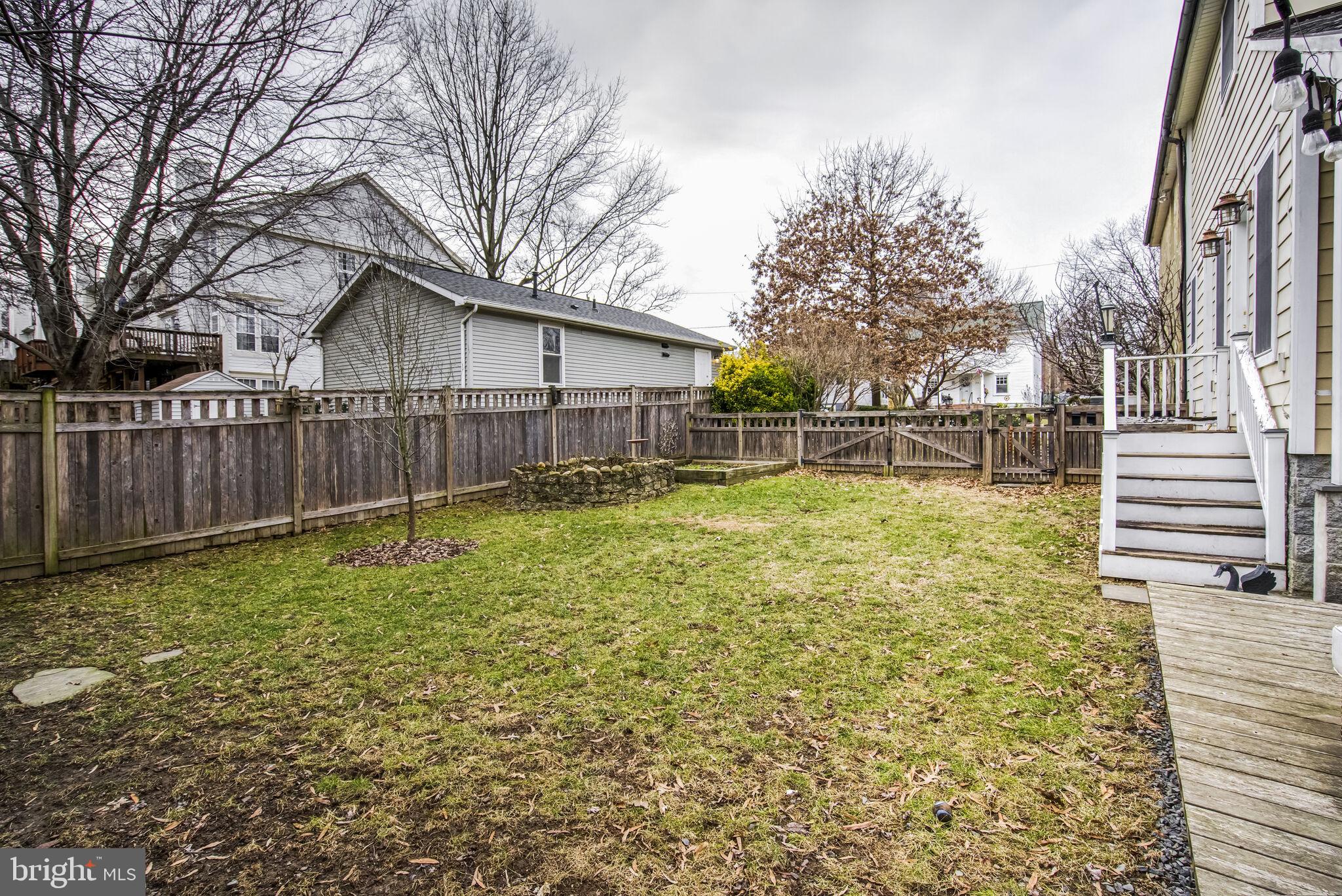 SUNNYSIDE - Residential