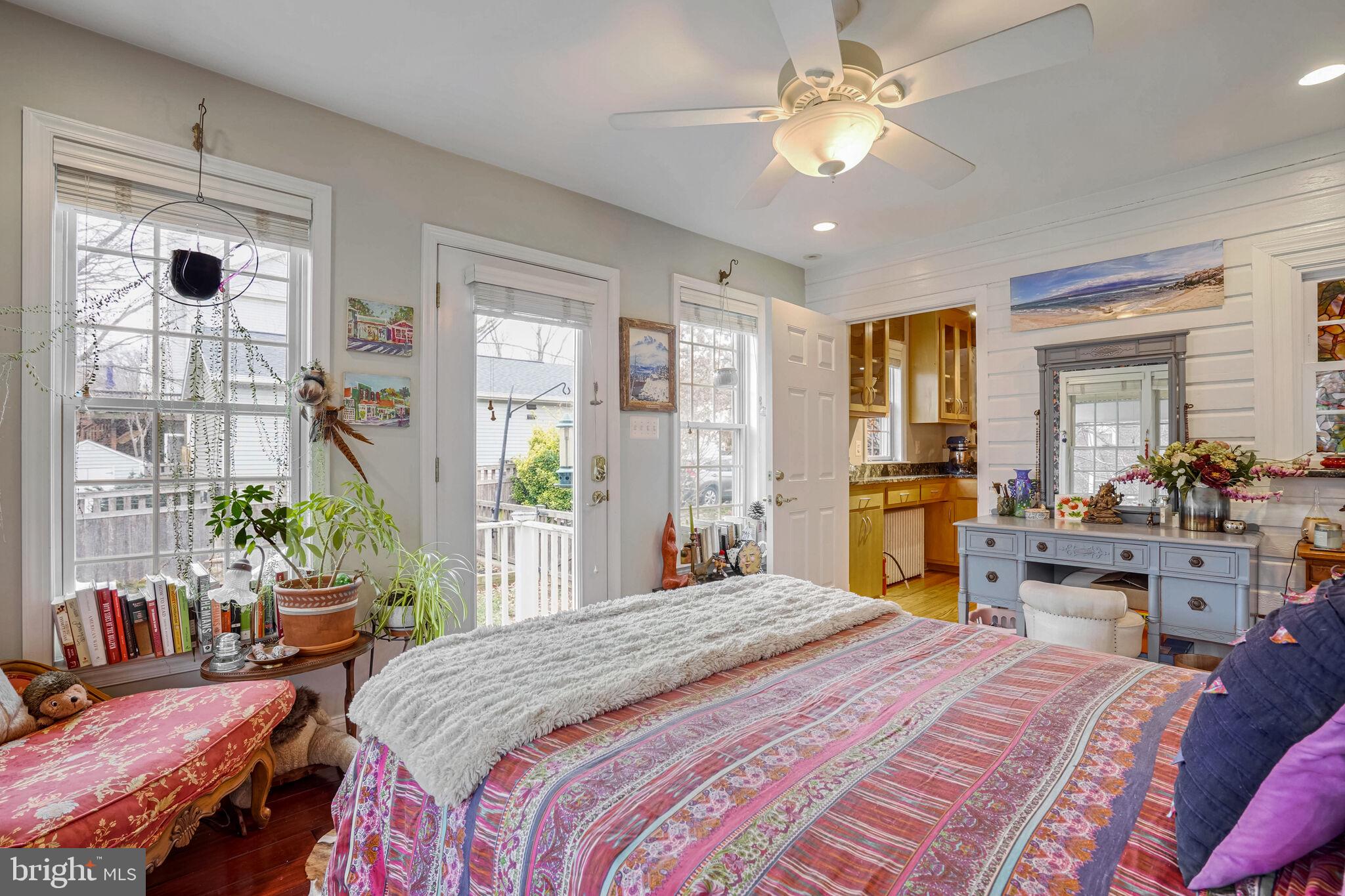 SUNNYSIDE - Residential