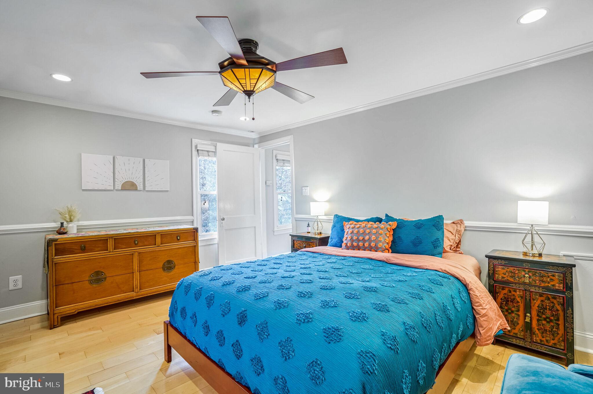 SUNNYSIDE - Residential