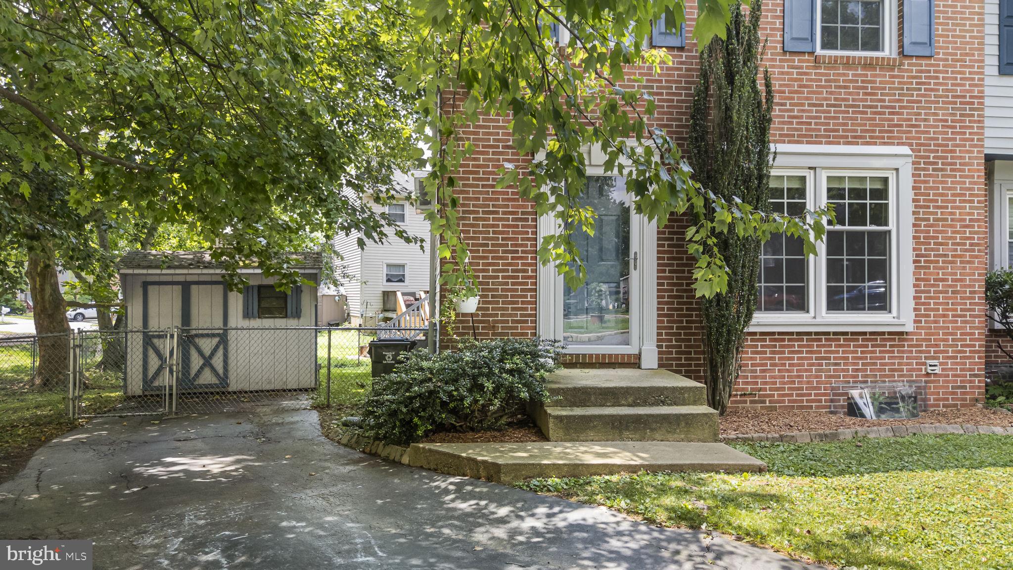 INGLESIDE VILLAGE - Residential