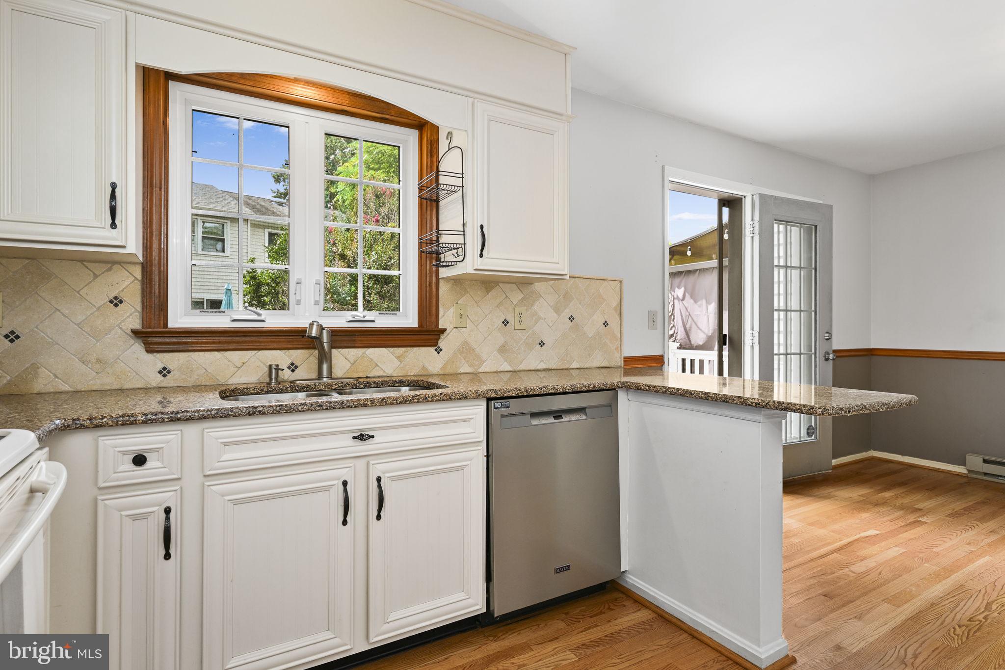 INGLESIDE VILLAGE - Residential