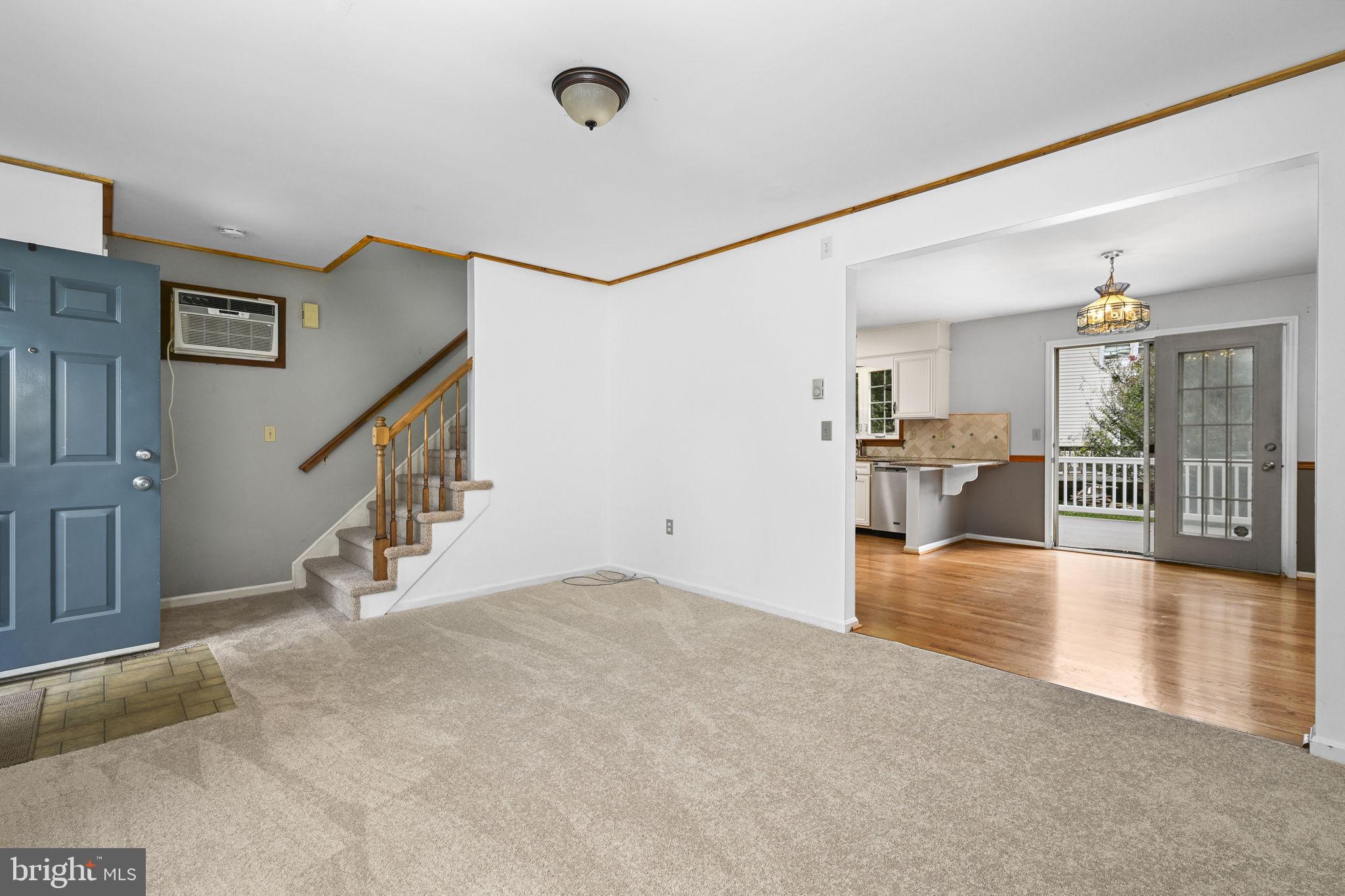 INGLESIDE VILLAGE - Residential