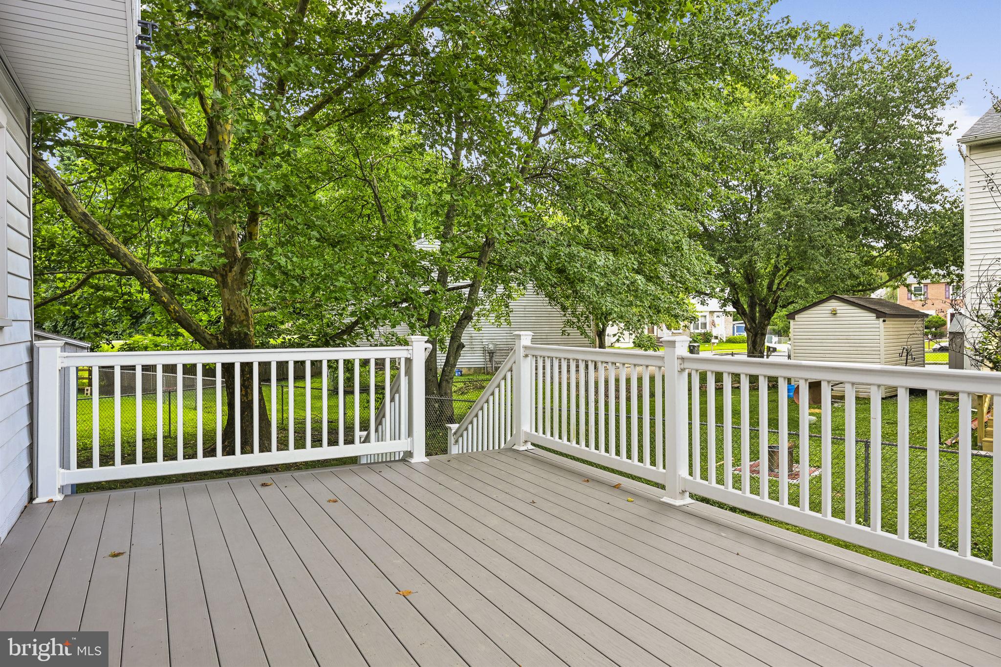 INGLESIDE VILLAGE - Residential