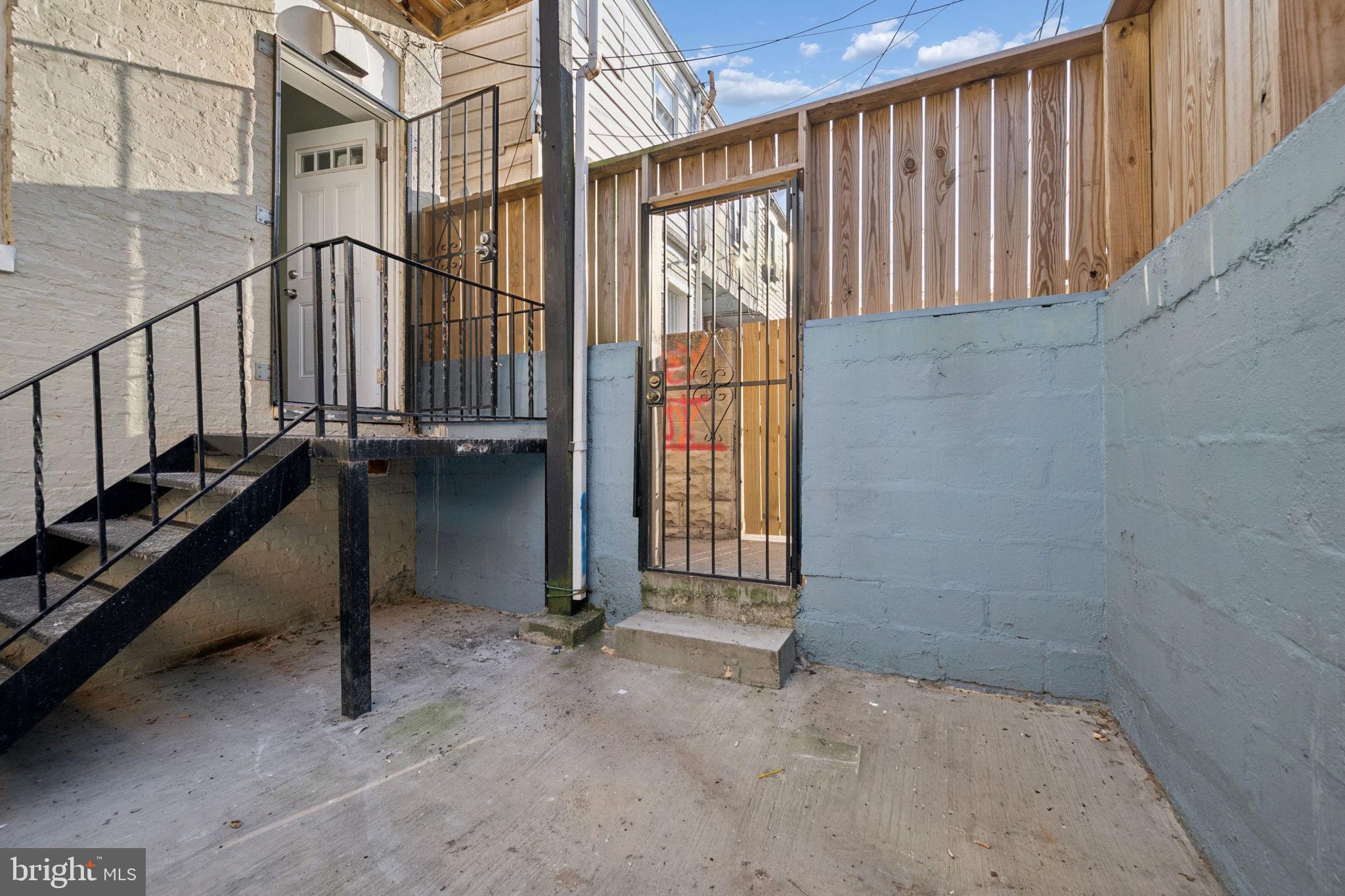 HIGHLANDTOWN - Residential