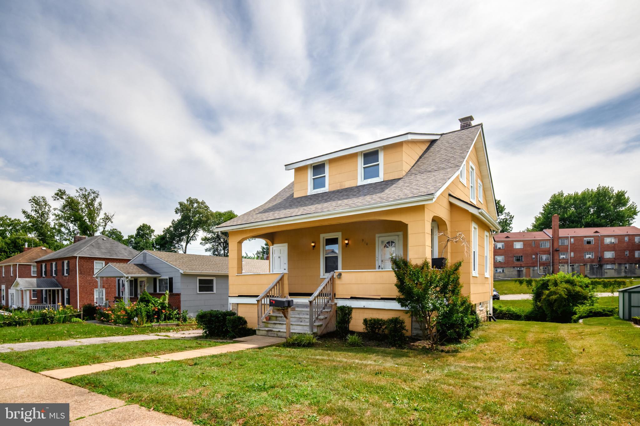 RIDGEWOOD - Residential