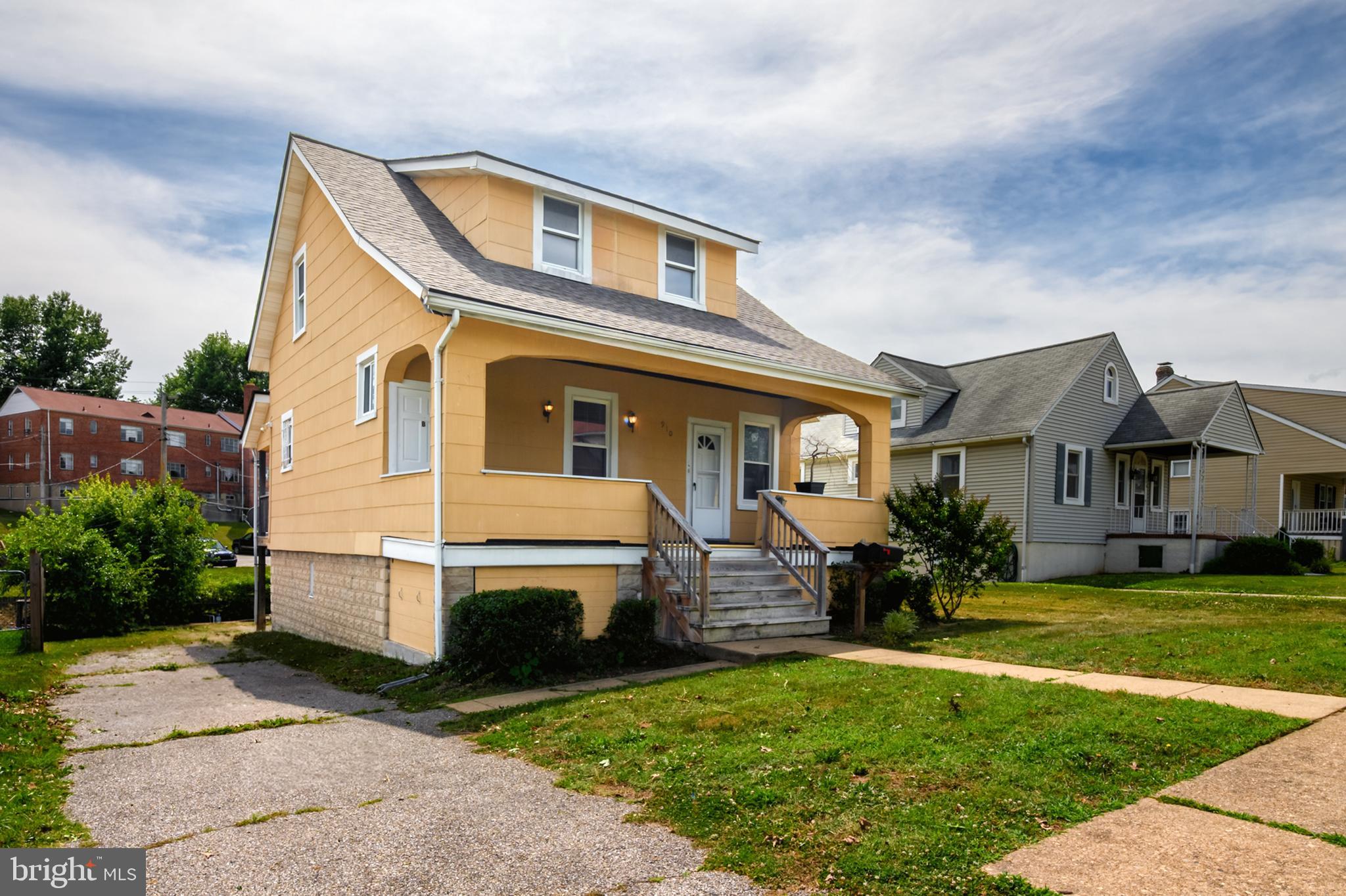 RIDGEWOOD - Residential