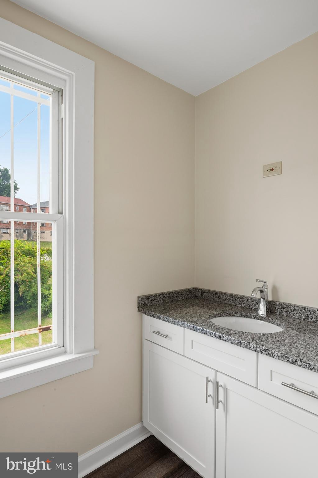 RIDGEWOOD - Residential