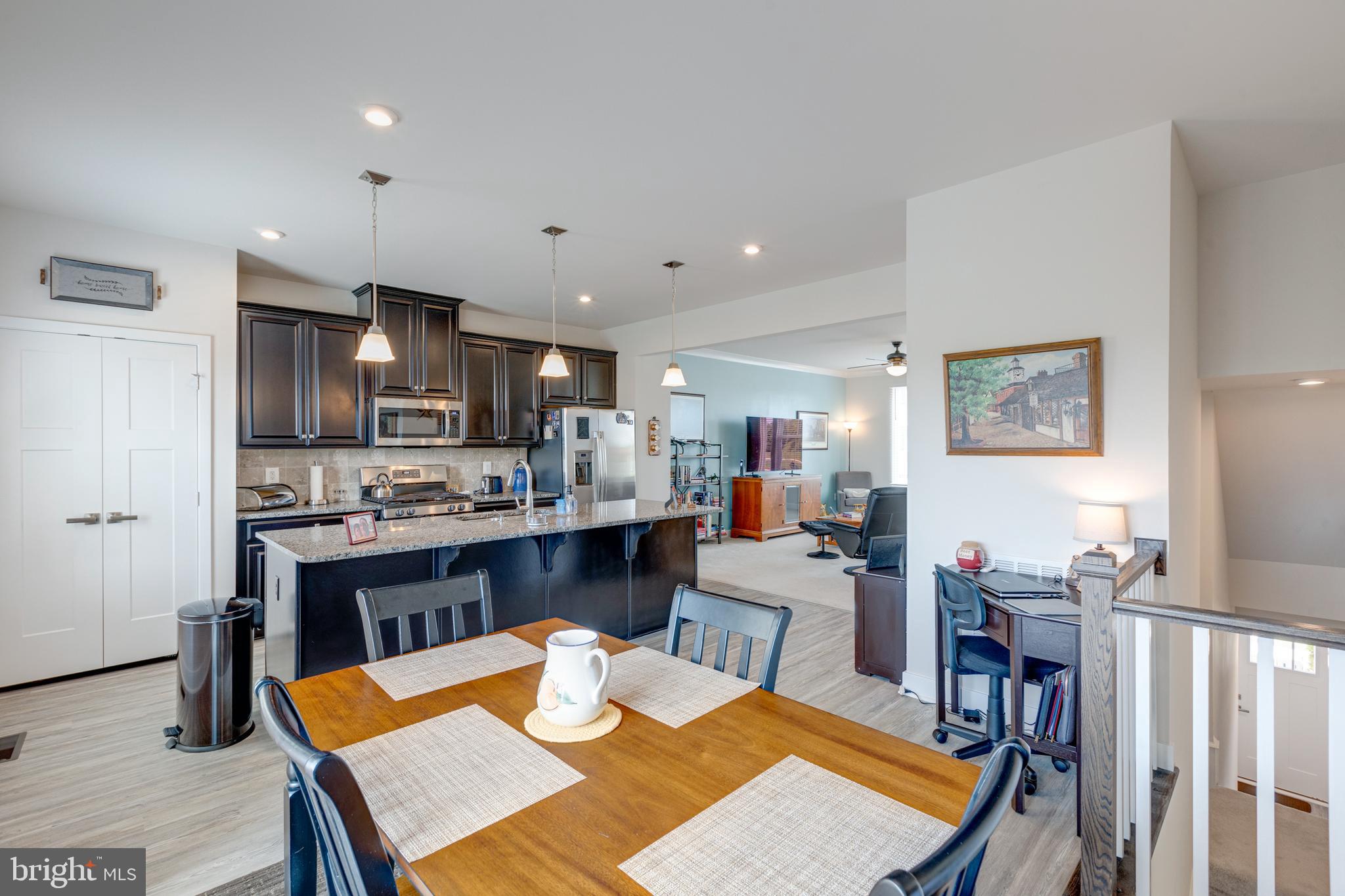 LAKE FREDERICK - Residential Lease