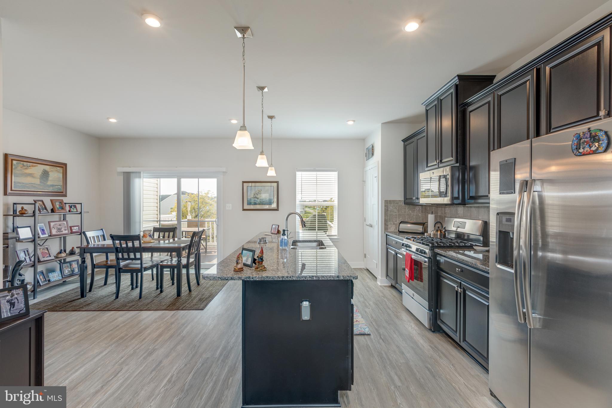 LAKE FREDERICK - Residential Lease