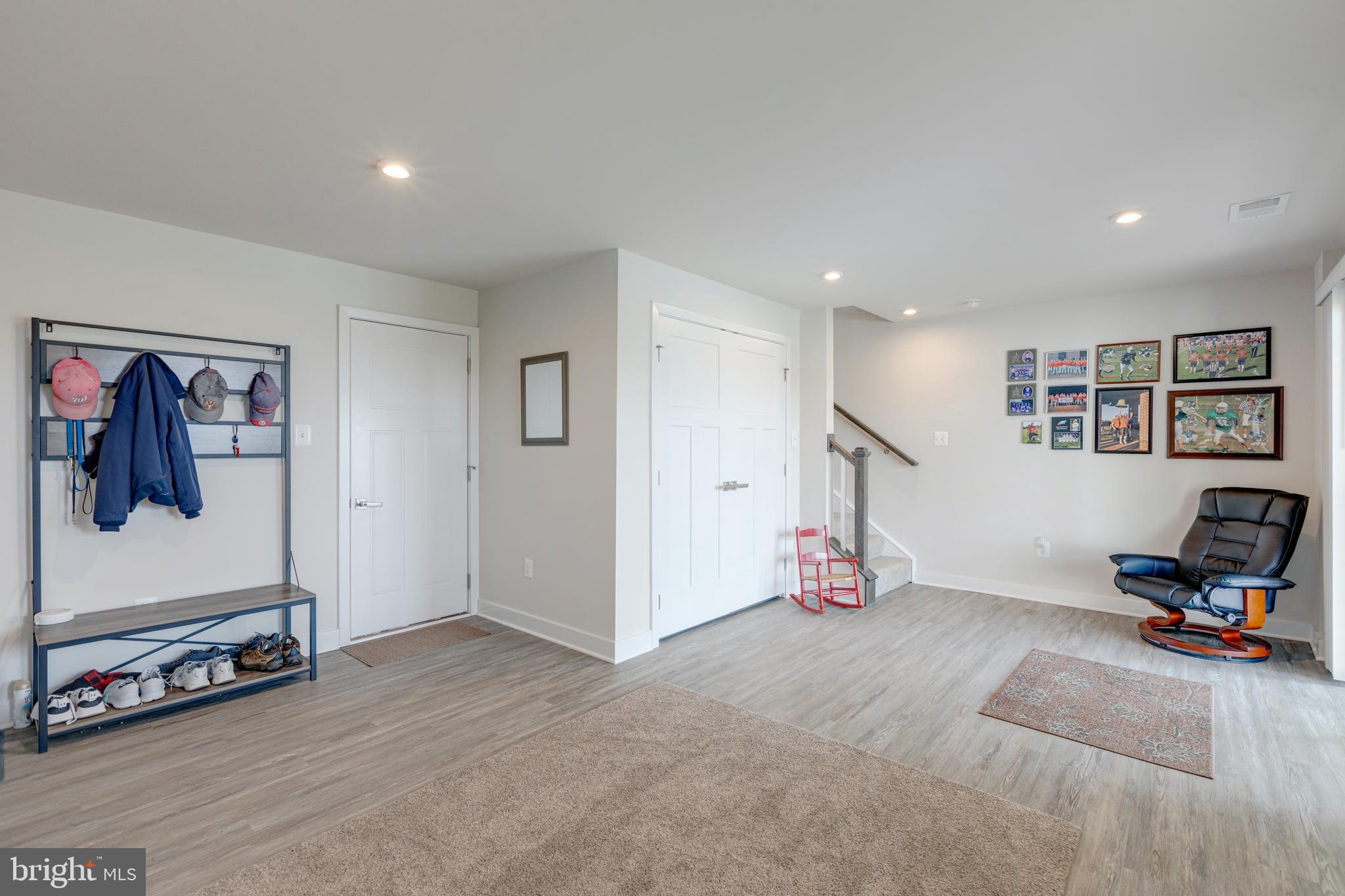 LAKE FREDERICK - Residential Lease