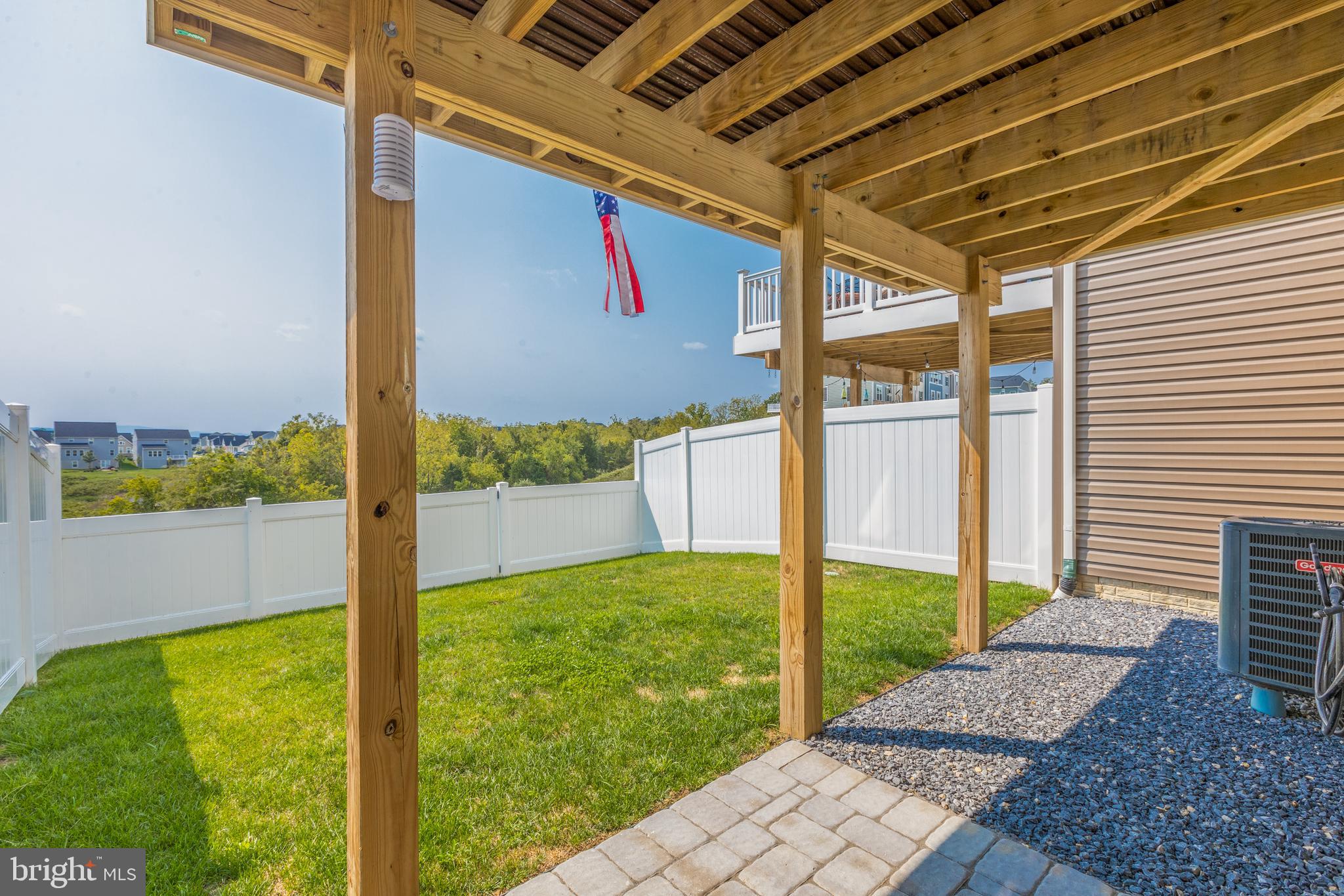 LAKE FREDERICK - Residential Lease