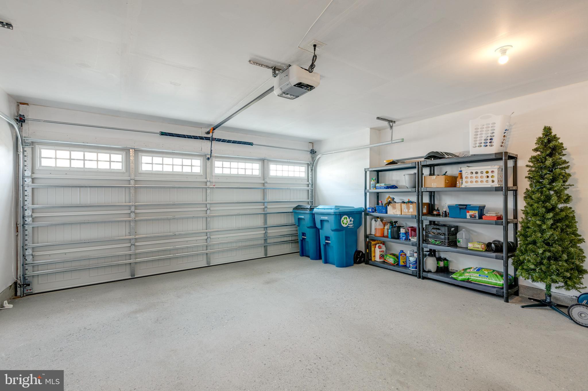 LAKE FREDERICK - Residential Lease