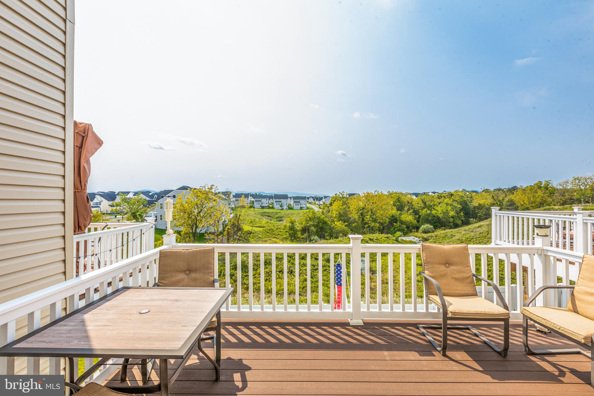 LAKE FREDERICK - Residential Lease