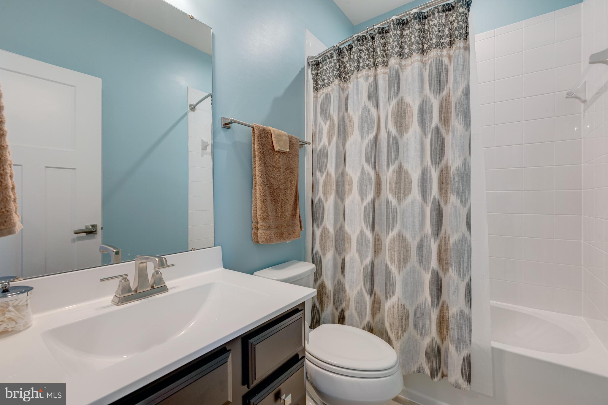 LAKE FREDERICK - Residential Lease