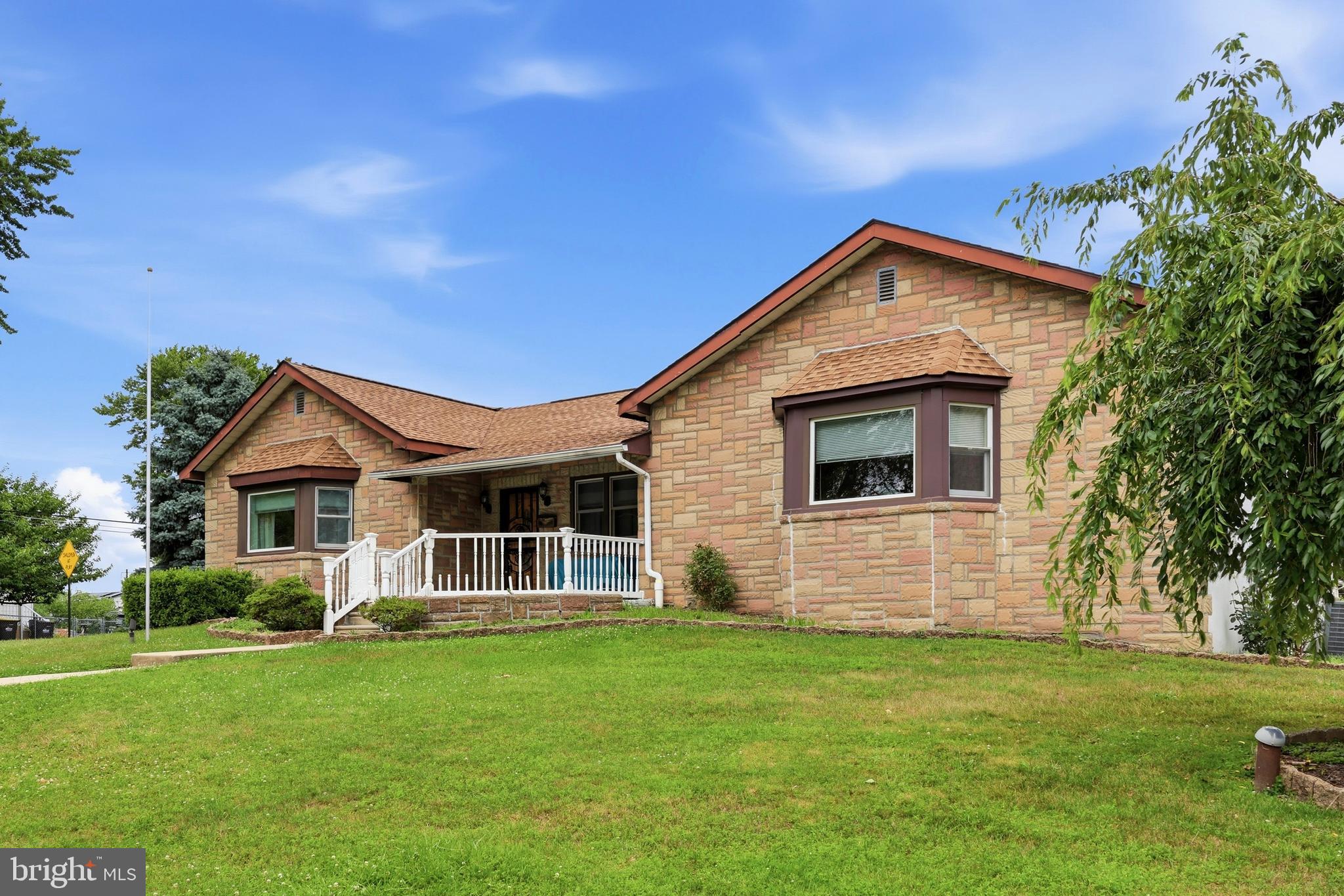 CORNWELLS MANOR - Residential