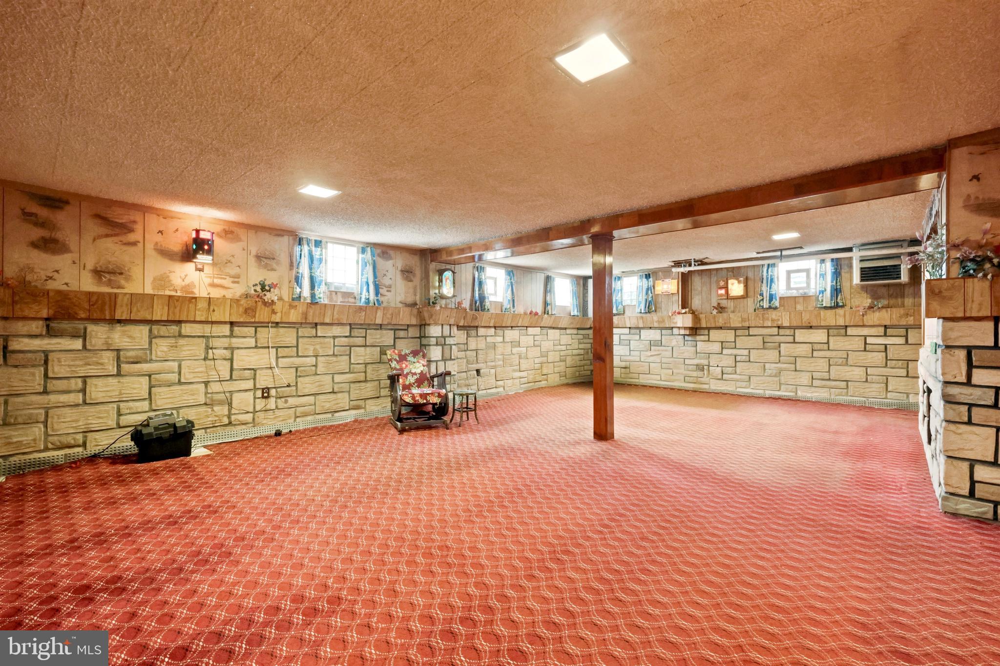 CORNWELLS MANOR - Residential
