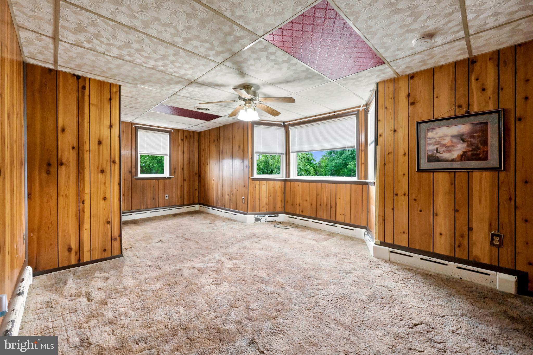 CORNWELLS MANOR - Residential