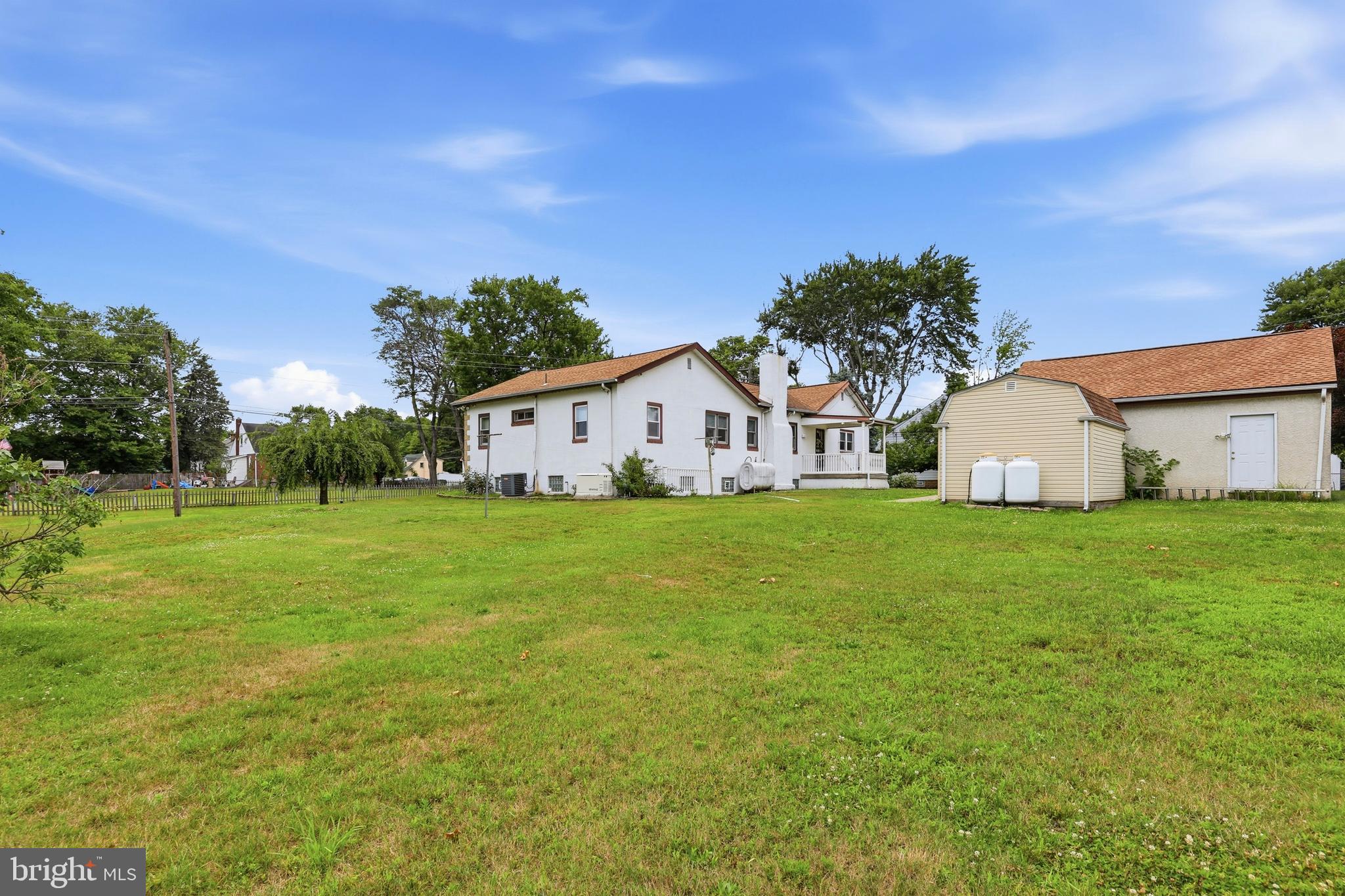 CORNWELLS MANOR - Residential