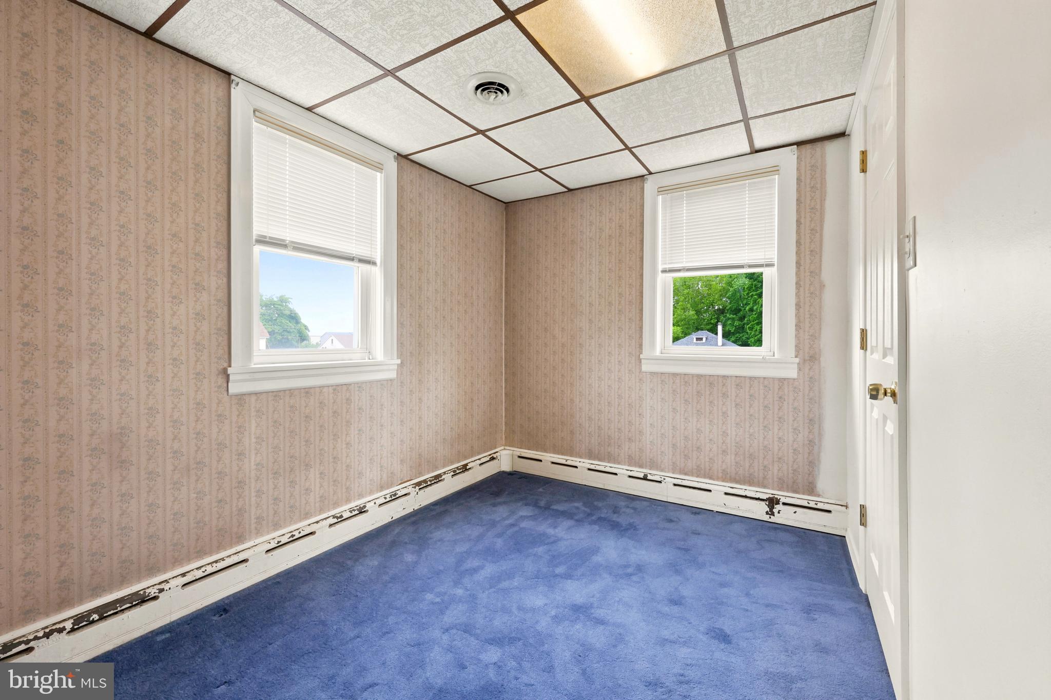 CORNWELLS MANOR - Residential