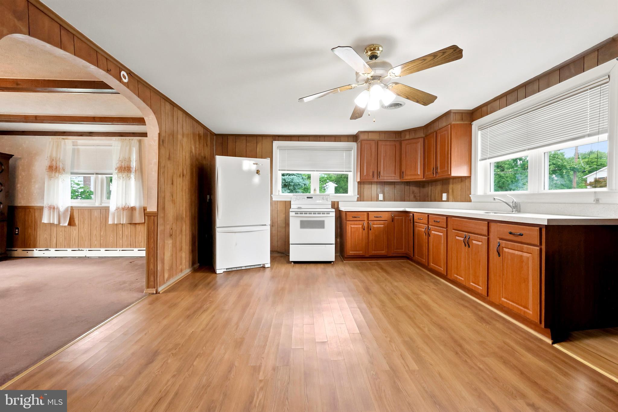 CORNWELLS MANOR - Residential