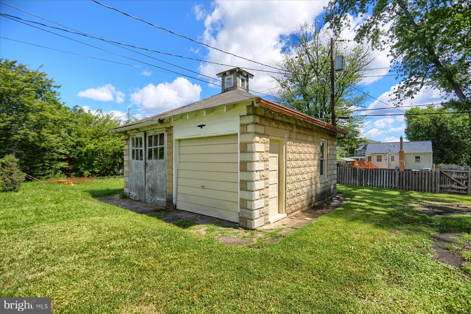 HAMILTON - Residential