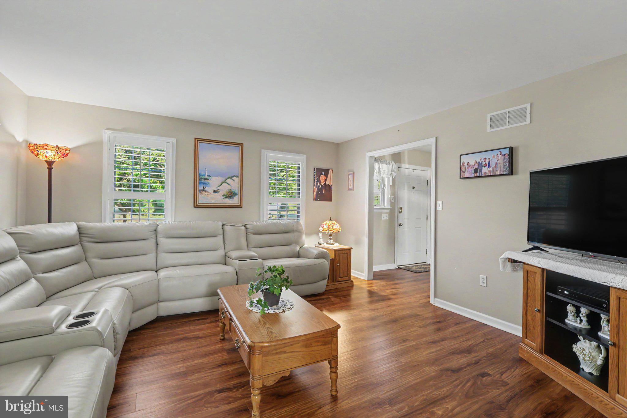 JACOBS CREEK - Residential
