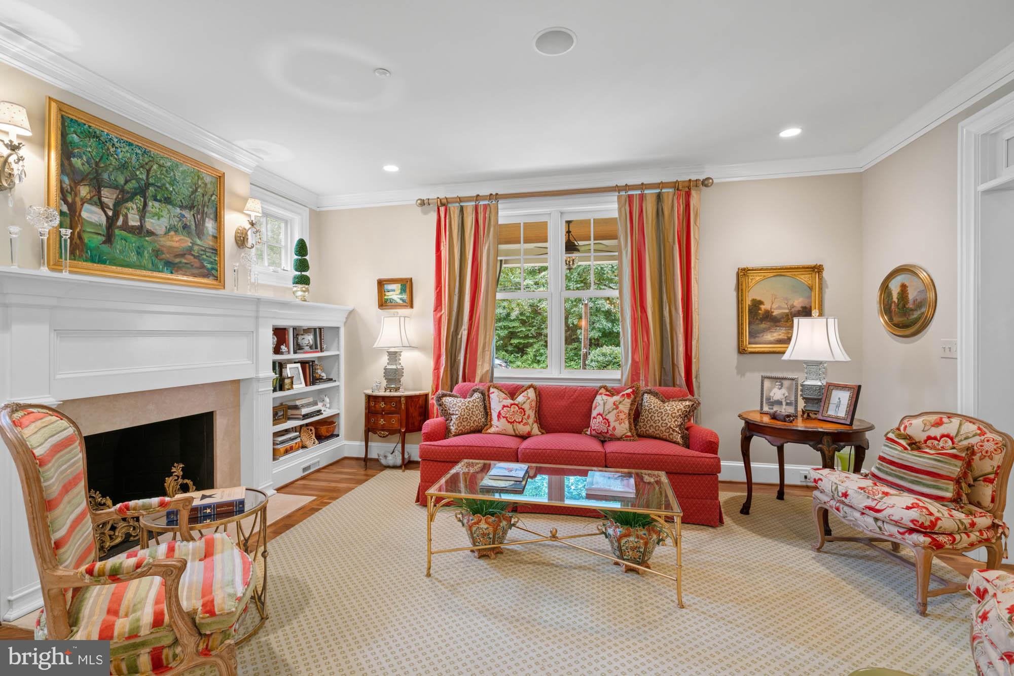CHEVY CHASE - Residential