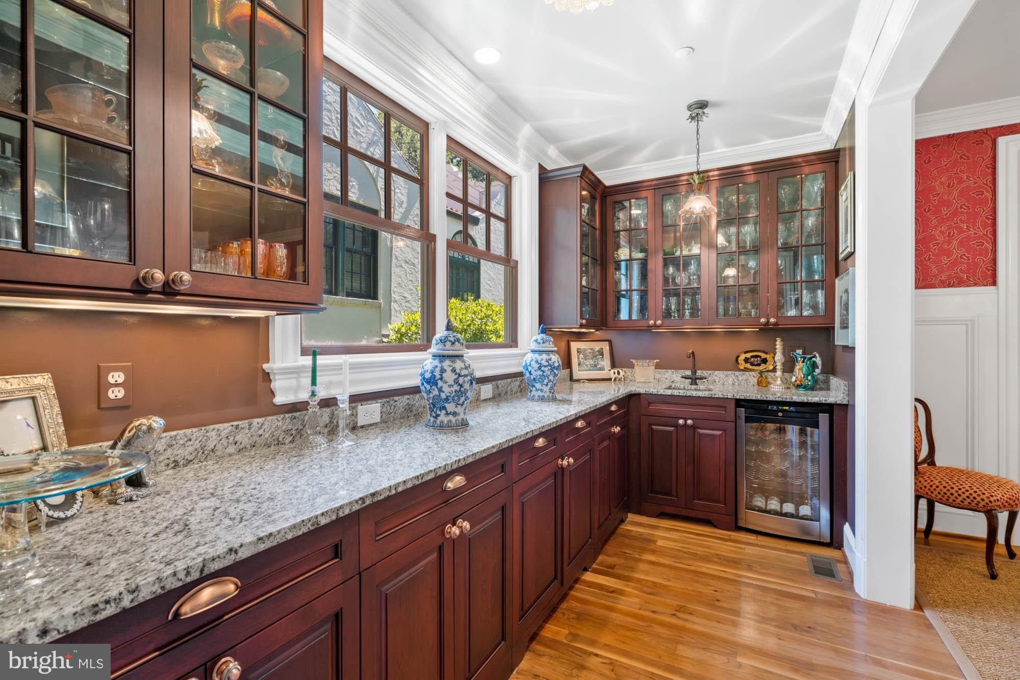 CHEVY CHASE - Residential