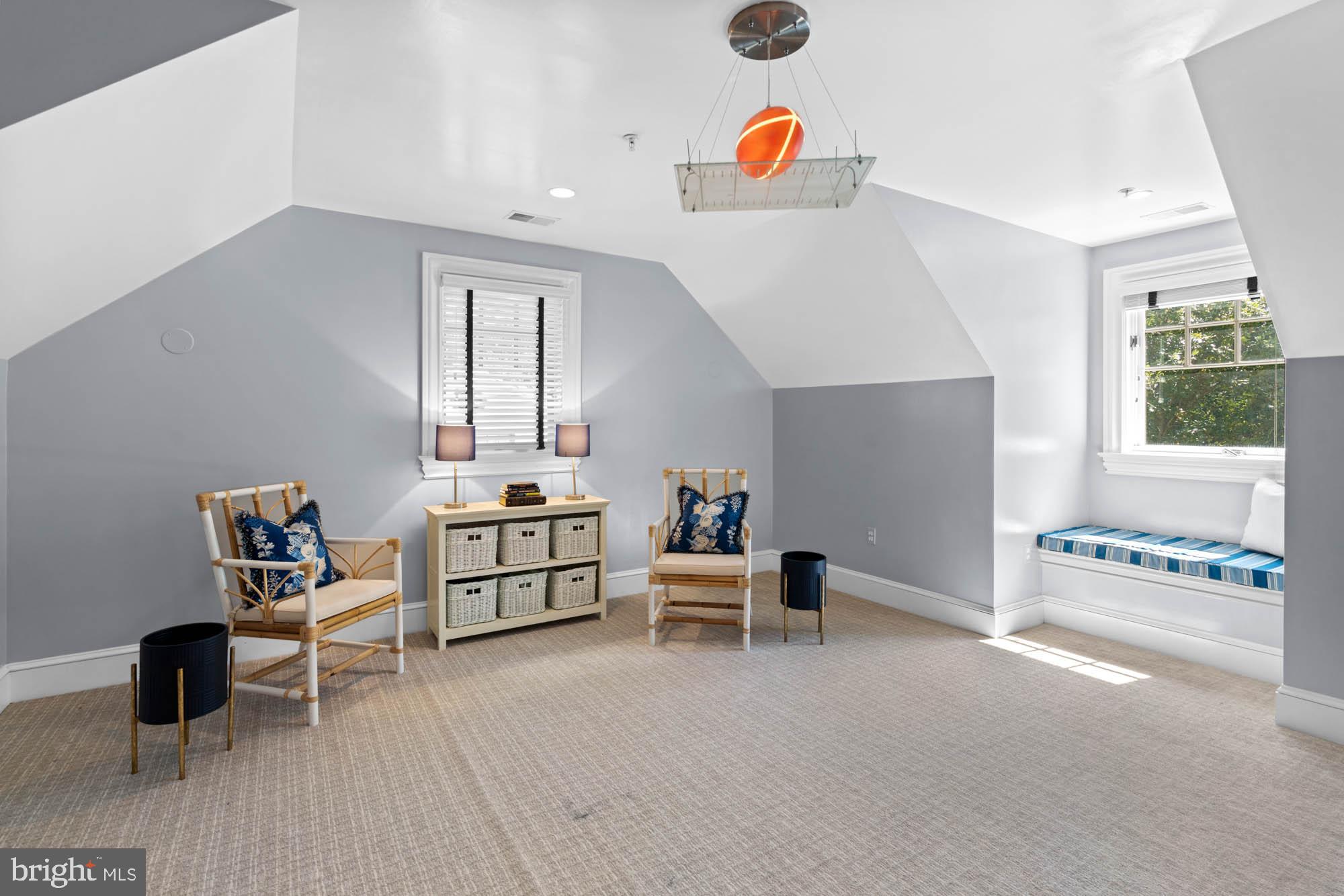 CHEVY CHASE - Residential