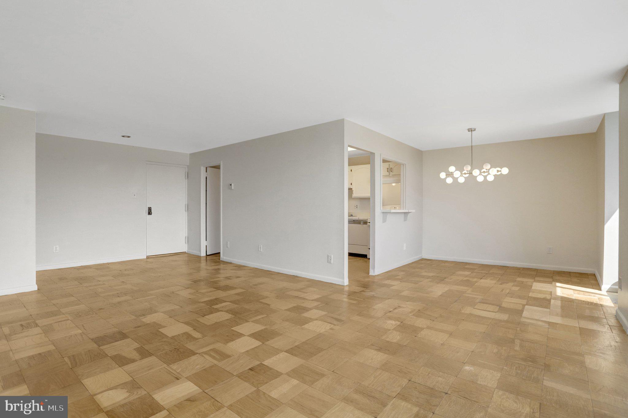 RADNOR - FORT MYER HEIGHTS - Residential