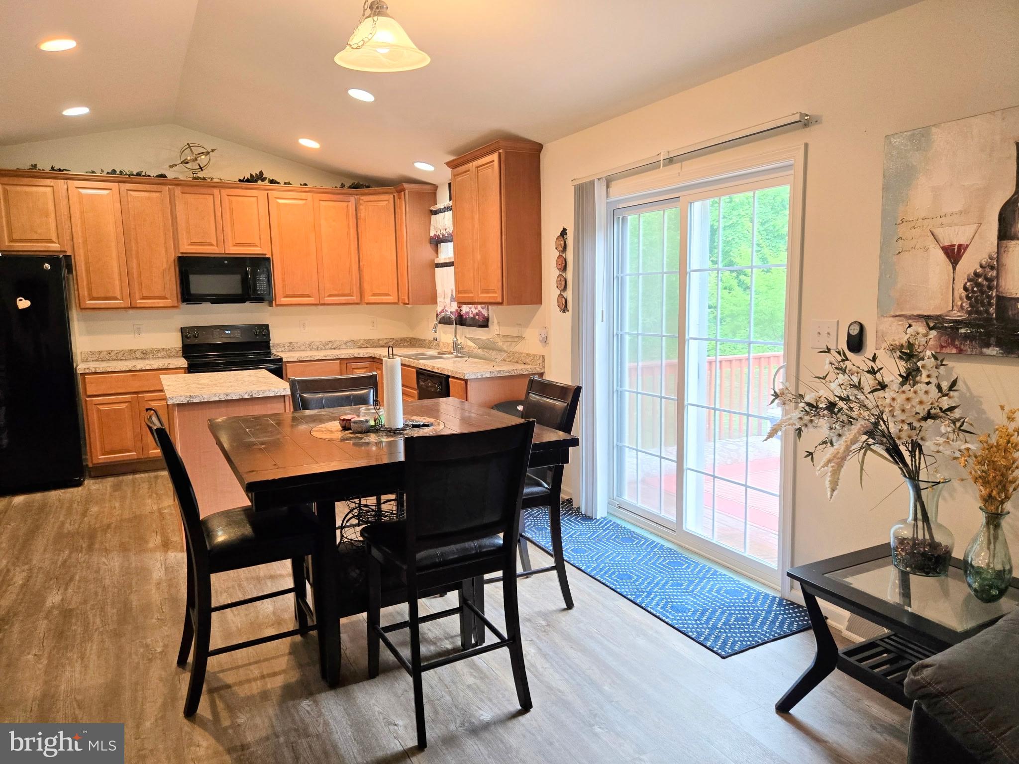 FOX HOLLOW - Residential