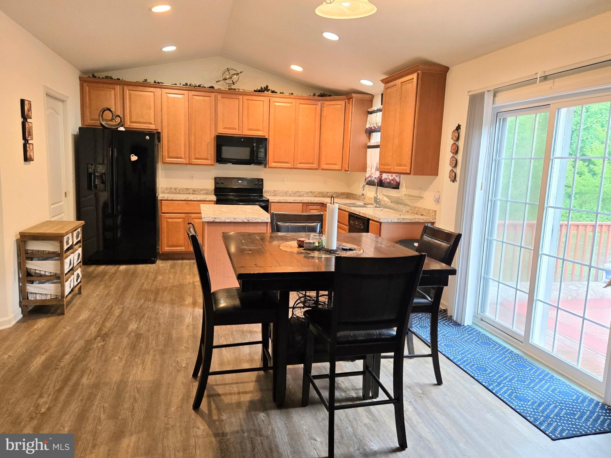 FOX HOLLOW - Residential