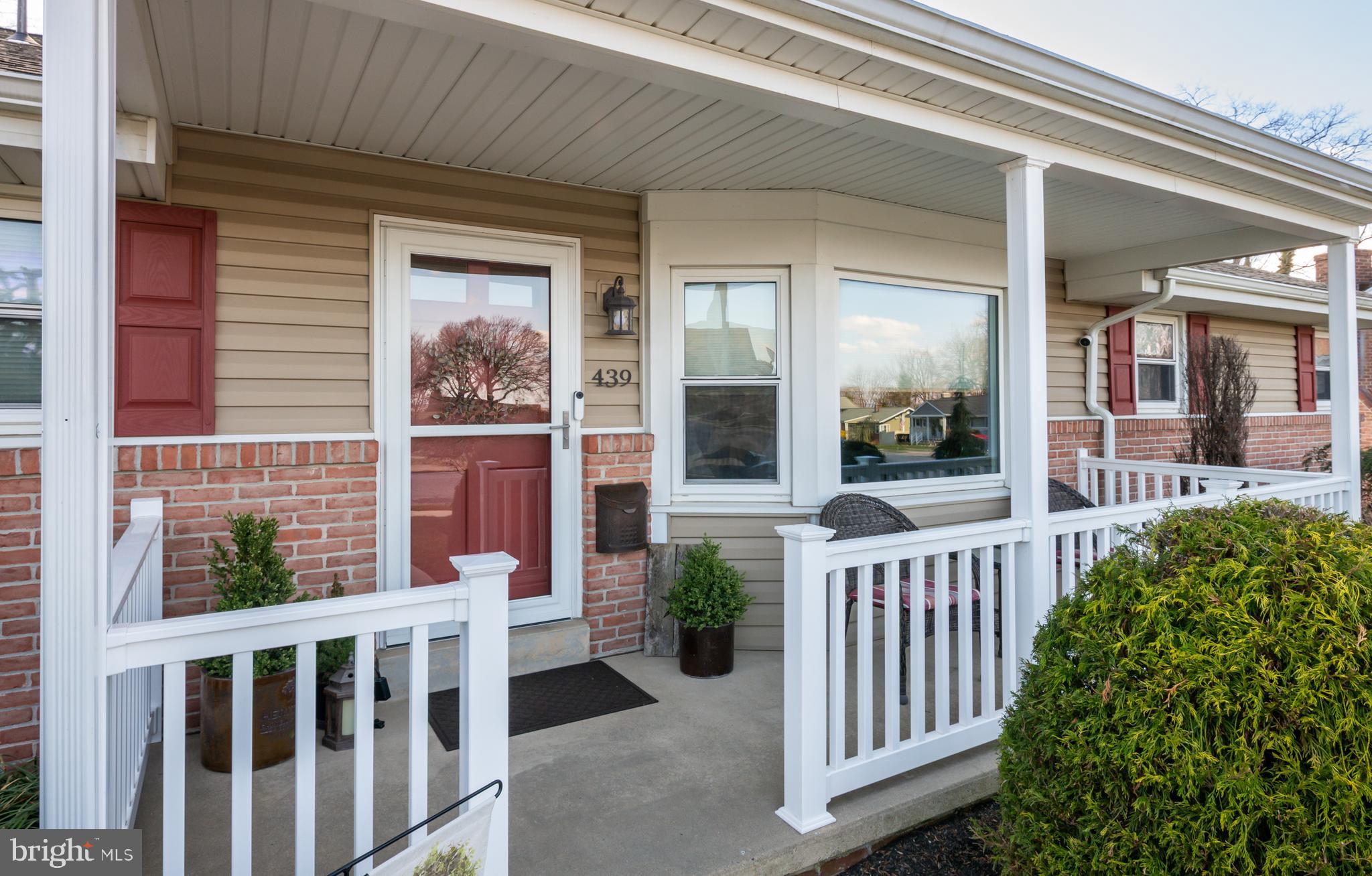 WEST HILLS - Residential