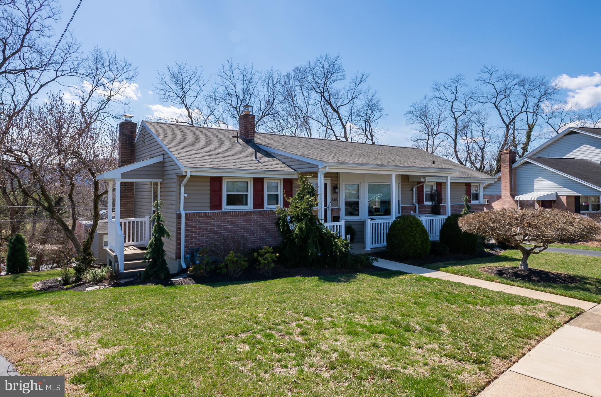 WEST HILLS - Residential