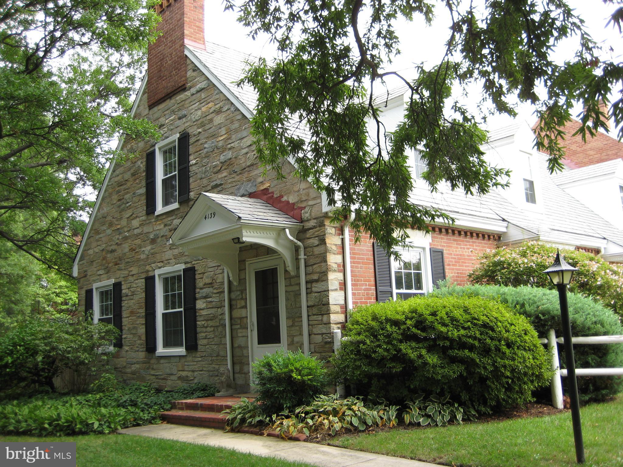 Stately 3 level end unit 1br+den 2ba town house in Fairlington. This model is the Edgewood floor plan. Hardwood floors on entry and second level, carpet in the basement. Private master bedroom on top floor with a sitting room. Classic columns add architectural pizzaz. Nice enclosed yard/patio in rear of home. Close to Shirlington restaurants, shops, 24 hours Harris Teeter and metro bus. Community amenities include pools, tennis courts and the Fairlington community center. Available .   Entry Level : Living room, dining room, kitchen  Upper Level : Bedroom and full bathroom  Lower Level : Rec room, full bath, Den  Schools : ES: Abingdon MS: Gunston HS: Wakefield  Rec Facilities : swimming pool, tennis courts, community club  Approximate Sq. Feet : 1400  LR: 12x17 DR: 7x11 MBR: 12x13 Den: 7x10 : Rec Room: 15x15  Qualifications: To qualify, the two lowest household incomes need to exceed $105,000/ year. Applicants should also have good credit and rental history.  Fees: Application Fee: $45/ applicant Rent: $2,600 Security Deposit: $2,600 (due at time of submitting application) Date Available:  5/19/2025 Utilities: Tenant pays for ALL UTILITIES.  Pets: case by case w $500 pet deposit