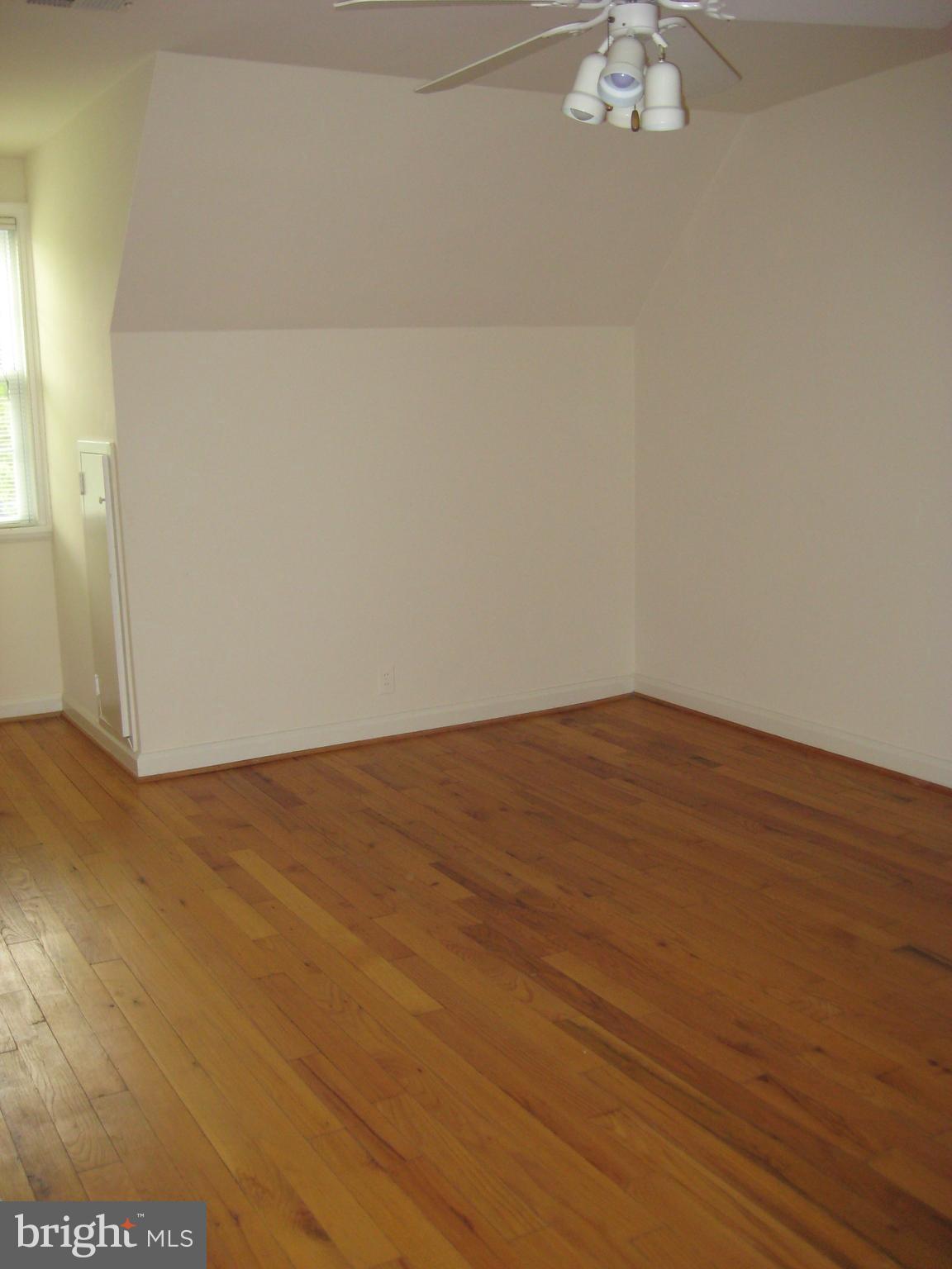 FAIRLINGTON GLEN - Residential Lease