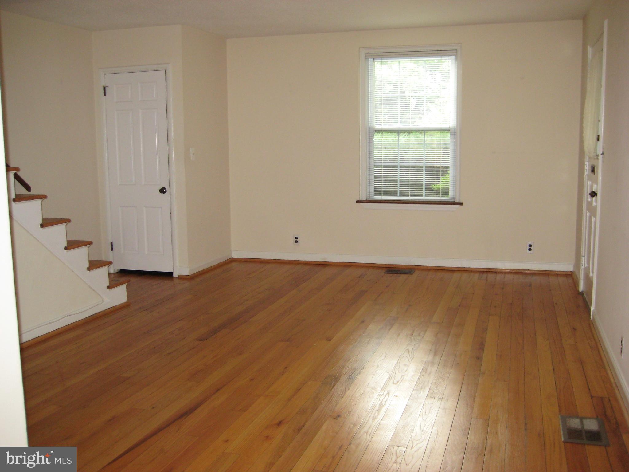 FAIRLINGTON GLEN - Residential Lease