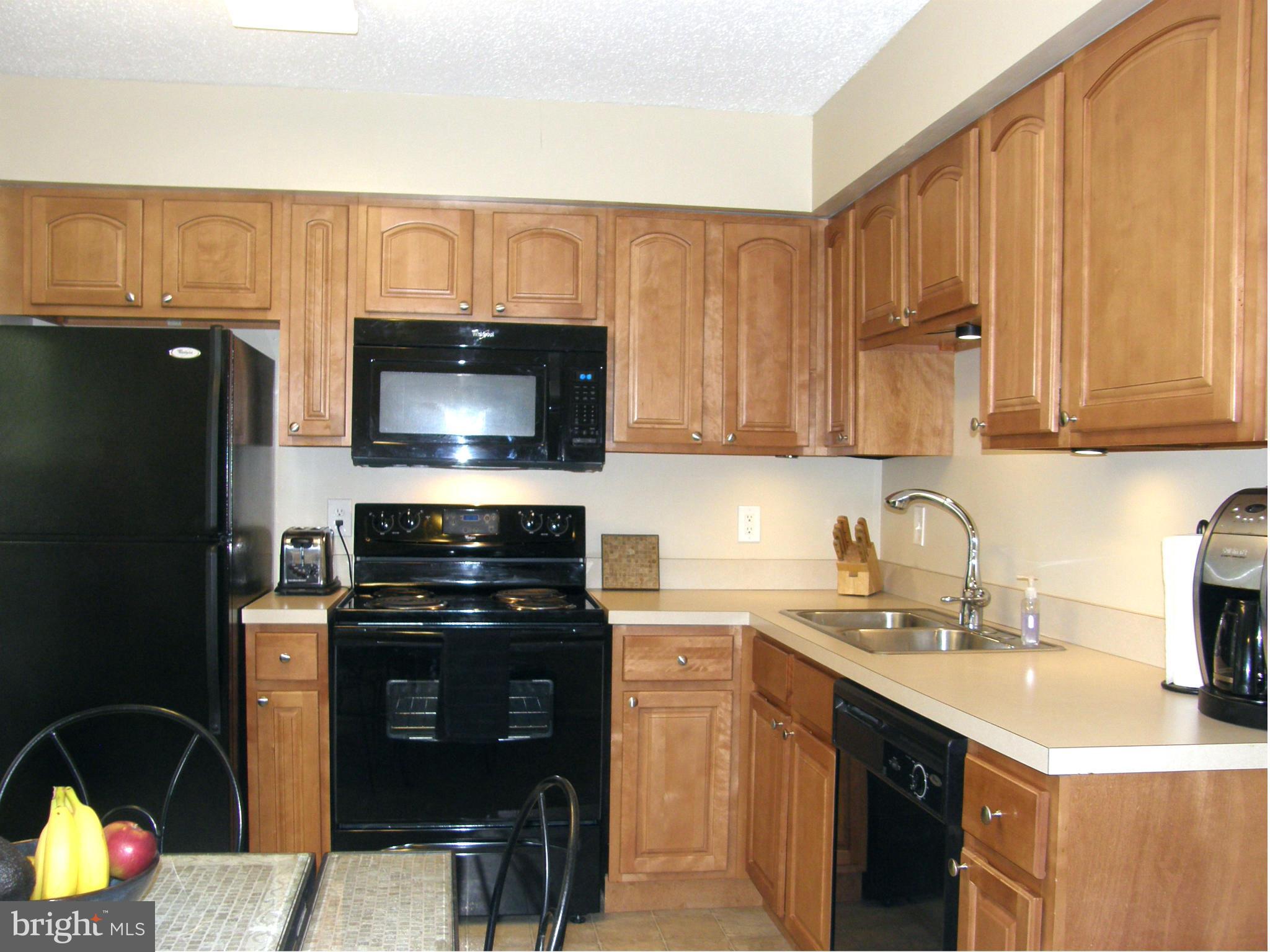 OAKWOOD COMMONS AT BURKE - Residential