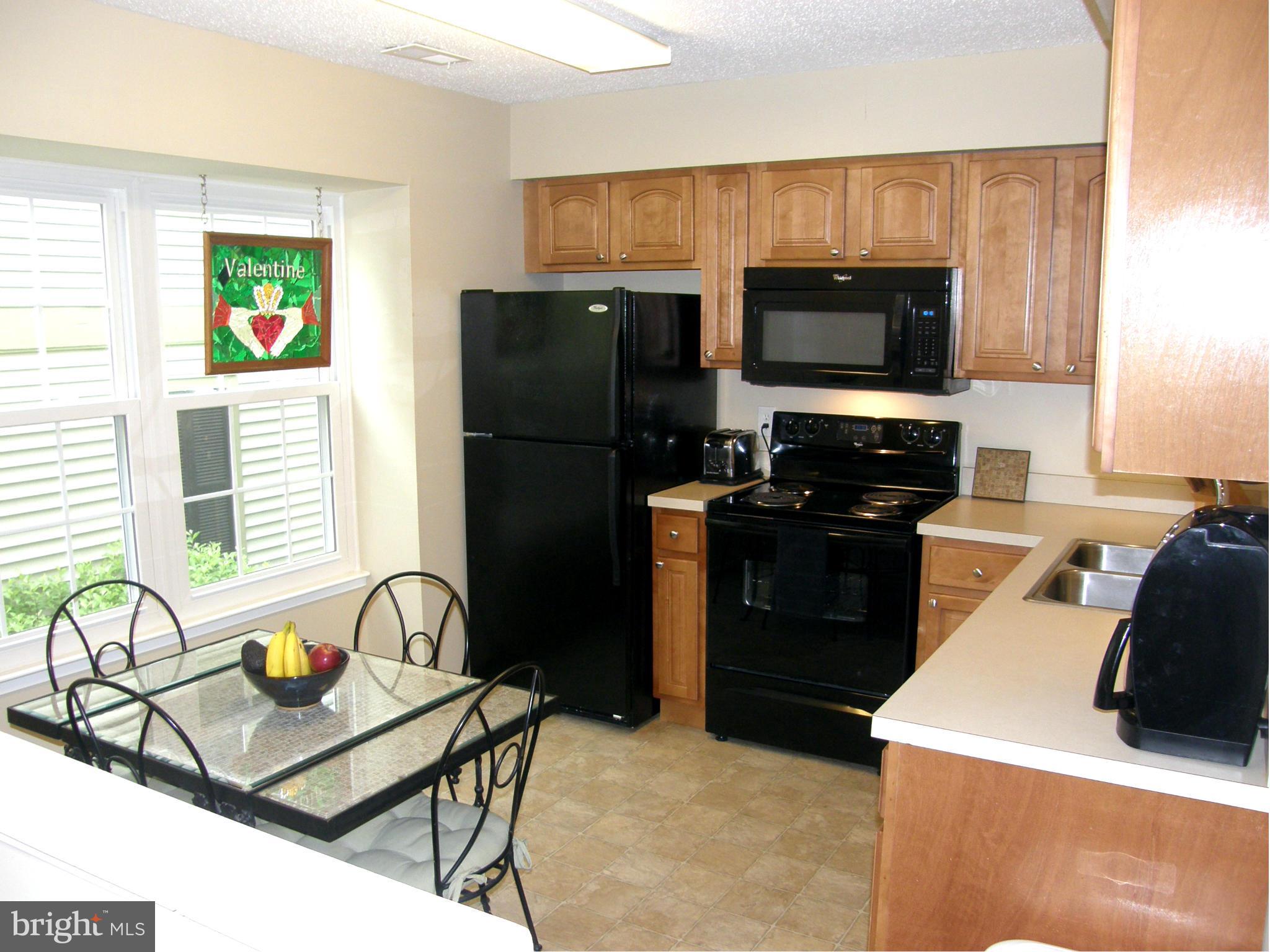 OAKWOOD COMMONS AT BURKE - Residential